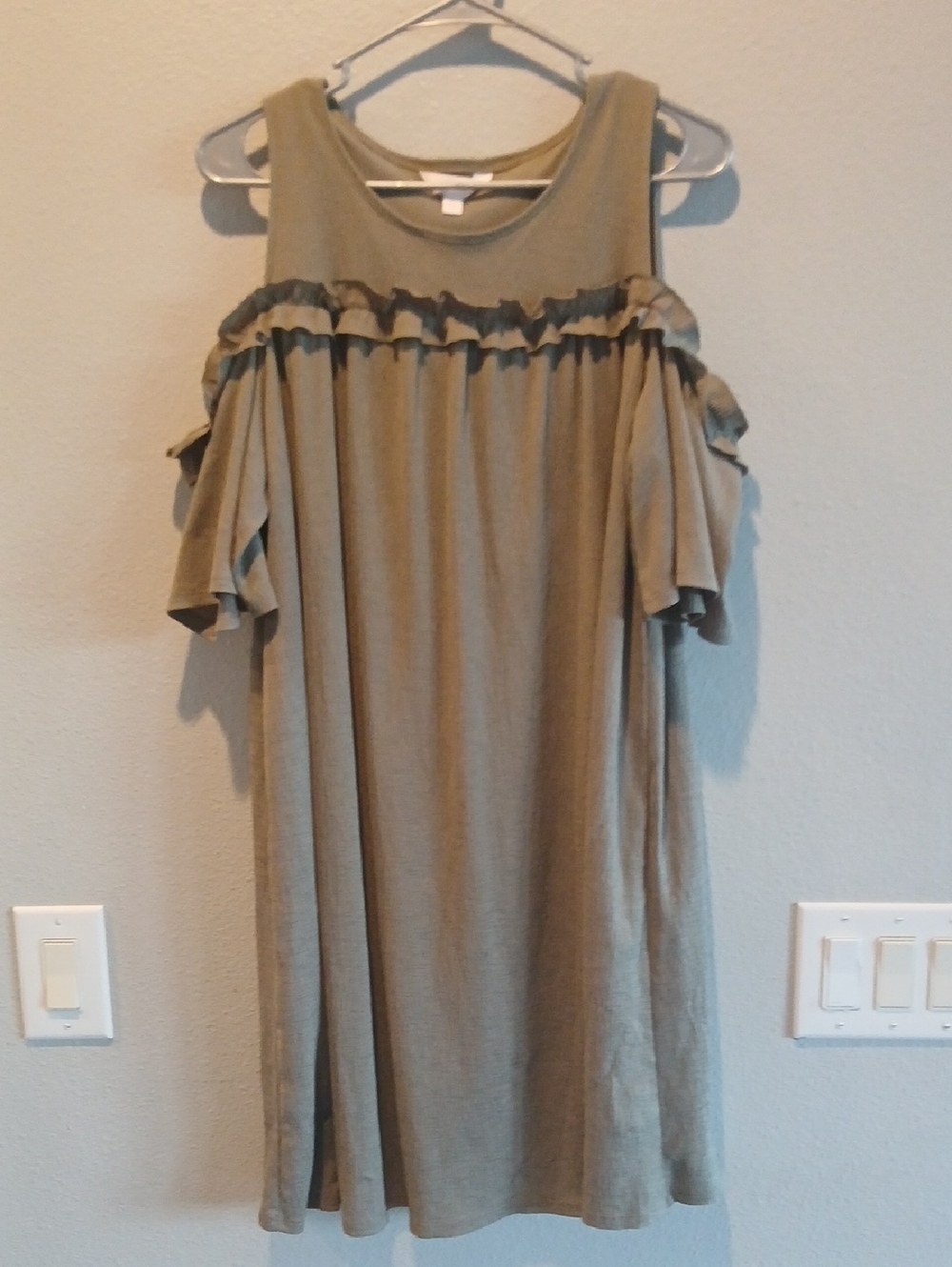 LC Lauren Conrad Olive Green Ribbed Tank Top Cold Shoulder Ruffle Solid Xl